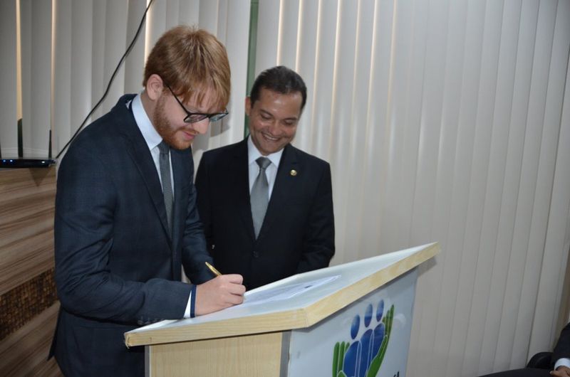 PaisagemPosse de novos defensores