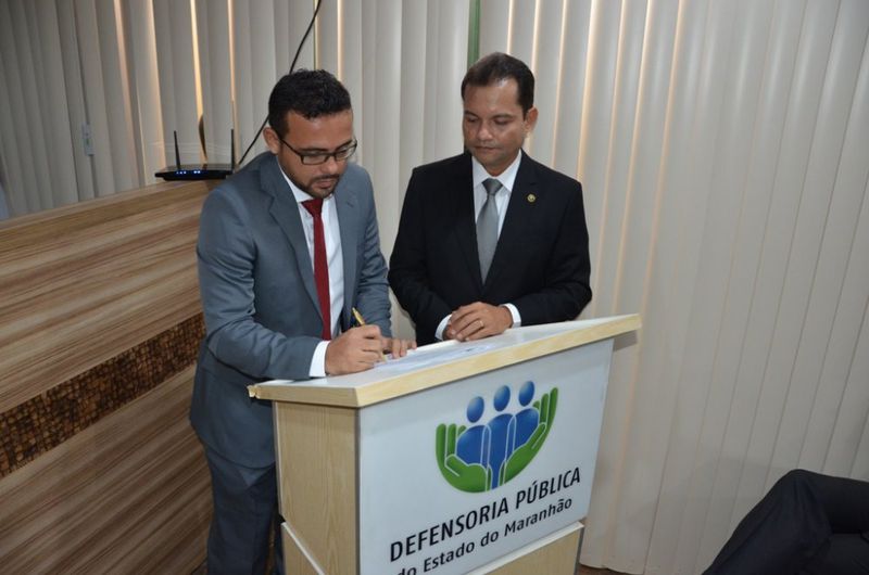 PaisagemPosse de novos defensores